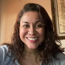 Desde Facebook a TikTok, Lydia Gil nos enseñará cómo comunicar ciencia en  redes sociales