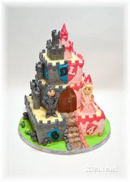 Birthday Cake For Brother And Sister When A Brother And Sister Have Their Party On The Same Day Your Just Create A Two Themed Sibling Birthday Parties Twin Birthday Parties Knight Birthday Party