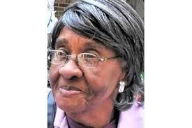 Janelle Ray's Instagram, Twitter & Facebook