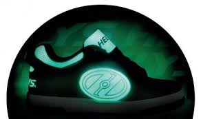 Heelys Voyager Glow In The Dark Shoes With Wheels