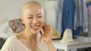 Beauty Vlogger Dawn Lee On Why She S Sharing Her Cancer Journey Bbc News