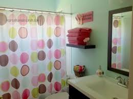 From infant, toddler, kid, tween, teen, to adult, bed bath & beyond has each and every life stage covered. Decorating A Tween Girl Bathroom Recreate And Decorate Bathroom Inspiration