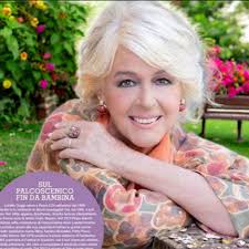 Forse non ci sono tanti modi con cui possiamo affrontare la vita. Eppure,  se tentassimo di semplificare e ridurre all'essenziale, forse ci  accorgeremmo che alla fine si vive meglio nella semplicità. Buona