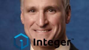 Hook to step down as Integer CEO