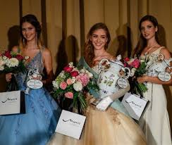 Check spelling or type a new query. Ok Lettek Az Anna Bal Szepei 2019 Ben Alon Hu