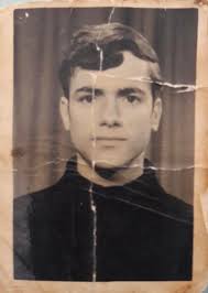 Could somebody please help me clear up this old photo. It's for a friend  who doesn't have regular WiFi or access to FB. Thank you in advance🙏 Info:  The granddaughter has down