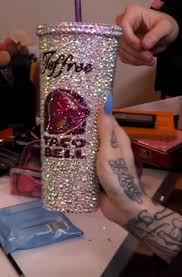 I Want Jeffree Stars Cup Water Bottle Bottle Voss Bottle