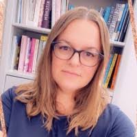 Kara Dunham's Instagram, Twitter & Facebook