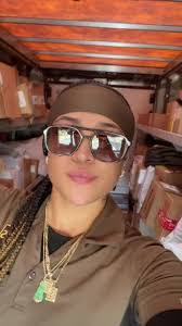 Amber Saul's Instagram, Twitter & Facebook