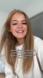 Lana Busch's Instagram, Twitter & Facebook