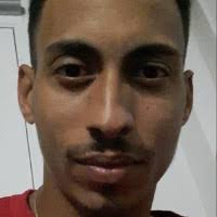 10+ profils pour “Quillin”