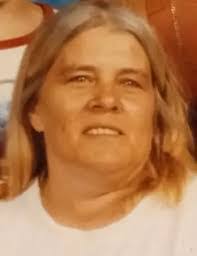 Marisa Evans's Instagram, Twitter & Facebook