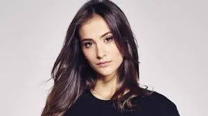 She posted the sexy dance routine on instagram to her followers. Jessica Melena Ciro Immobile S Wife Wiki Birthdays