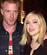 Über die entwicklung der marienbilder in rom von den anfängen bis in die gegenwart. Madonna John Wayne Auf Stilettos Der Spiegel