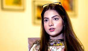 Women's dress varies depending on region, class and occasion, but shalwar kameez is the principal garment worn by pakistani women. Pakistani Women Who Ve Made Headlines In 2021 Arab News Pk
