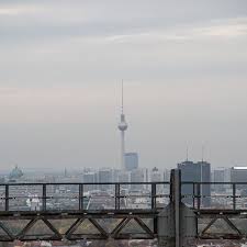 Gefallt 135 Mal 7 Kommentare Berlin On Bike Berlinonbike Auf Instagram Berlin Skyline With Our Beloved Tvtower And Some Oth Bike Tour Skyline Berlin