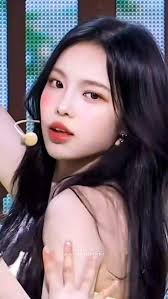 Ian 'Pretty Please' Fancam💛, Follow @ian.hearts2heartsz, #Hearts2Hearts  #하츠투하츠, #H2H #IAN #이안 #IANH2H