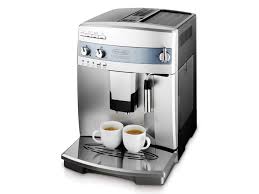 With product dimensions of 15 x 11 x 14 inches and a weight of 28.1 pounds, the machine is very suitable for use in your home kitchen. Magnifica Esam03110s