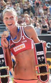 @brenobuzin and facebook professional volleyball player and world champion sarah pavan reacts to haikyuu s1e7, versus the great king. Worldofvolley Ita W Pomi Signed Contract With Sarah Pavan