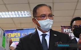 Pengerusi pkr negeri, farhash wafa salvador, mengesahkan tinagaran hadir di pejabat sprm perak untuk membantu siasatan, namun tidak menyatakan butiran siasatan itu. Bernama Bantuan Rm1 000 Kepada Pengerusi Jkkk Jkkb Serta Timbalan Pengerusi Jkkr
