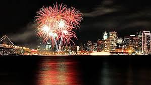 Red And White Fleet S Fourth Of July Fireworks Cruise New Year Fireworks San Francisco Vacation New Years Eve Fireworks