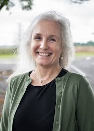 Meredith Fisher's Instagram, Twitter & Facebook