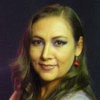 Elsa Preciado's Instagram, Twitter & Facebook