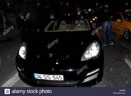 Wesley sneijder has been fantastic the latest weeks. Galatasaray Spieler Nordin Amrabat Bei Galatasaray Hollander Wesley Sneijder Und Seiner Frau Model Yolanthe Cabau Party Im Club Reina In Istanbul Mitwirkende Nordin Amrabat Wo Istanbul Turkei Wenn 21 Mai 2013 Stockfotografie Alamy