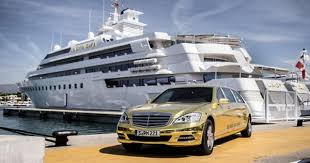 Let Me Drive To My Boat In A Stretched Golden Benz Boat Dubai Cars Mercedes Benz Cars