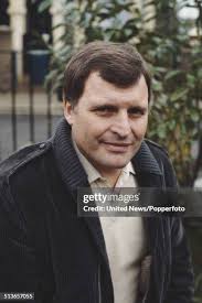 211 Peter Beale Stock Photos, High-Res Pictures, and Images