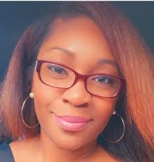 Elisa Hoover's Instagram, Twitter & Facebook