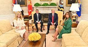 230,896 likes · 26,724 talking about this. Premier Babis Navstivil Bily Dum S Prezidentem Trumpem Jednali O Energeticke I Kyberneticke Bezpecnosti Clech A Situaci V Syrii Vlada Cr
