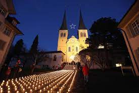 Er lebte zur zeit der merowingerkönige in frankreich. Erlebnis Hofkirche St Leodegar Schukuschwyz Ch