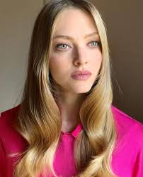 Amanda seyfried talks why she's 'thrilled' about award season buzz following her new film 'mank the worst movies of 2020. Amanda Seyfried 12 03 2020 Celebmafia