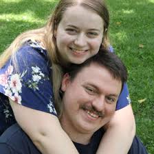 Who is a reputable barber in Delaware, OH for a basic cut or trim?