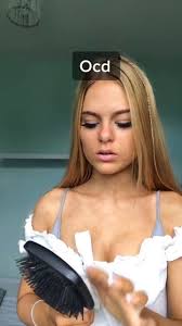 Elle Brewster reveals how OCD affects her daily life