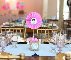 Flores, velas, tarros de cristal, bandejas de madera. 101 Fiestas 20 Ideas Para Una Fiesta Tematica Oriental