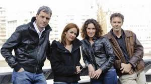 Elle remplace elise lucet qui a souhaité développer la soirée magazine du jeudi de la chaîne publique. Marie Sophie Lacarrau Premiere Fr