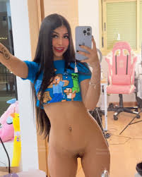 Livia Dias Privacy Exclusivos - Corpo Peluda