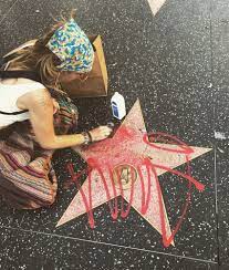 The walk of fame is visited by millions every year and stars do get damaged by tourists, delivery trolleys, r… Paris Jackson Removes Graffiti From A Different Michael Jackson S Hollywood Star A Name Is A Name Paris Jackson Michael Jackson Jackson