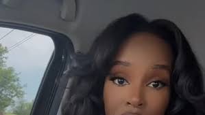 Amazon.com: JISULIFE Handheld Portable Mini Fan, 4500mAh Powerful Battery  Operate, Personal Small with 3 Speeds, USB Rechargeable for Outdoor,  Indoor, Commute, Office, Travel, Gifts for Women Men -Beige : Home & Kitchen