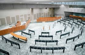 De tweede kamer speelt een belangrijke rol bij de beleidsvorming en controleert de regering. Nu Definitief Tweede Kamer Verruilt Binnenhof Deze Zomer Voor Tijdelijk Pand Politiek Ad Nl