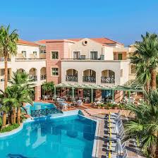 Od aerodroma je udaljen oko 36 km, od grada samosa oko 30 km. Hotel Samaina Inn Samos Greece Holidays Reviews Itaka