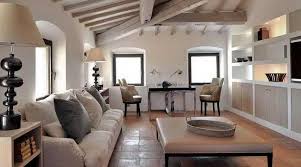 34 Rustic Style Home Ideas It S Possible To Redecorate Your House And Still Create An Enjoyable Italian Living Room Rustic Italian Decor Home Interior Design