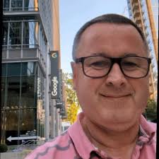 I'm happy to announce that last week I graduated from JPMC's Expert  Engineer (E2) program. Special shout out to my classroom group (go purple!)  and my fabulous quest team, who won the