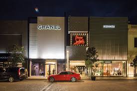 istinye park shopping center taxim travel