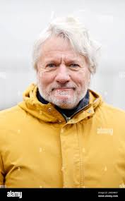 Unter 21 hi-res stock photography and images