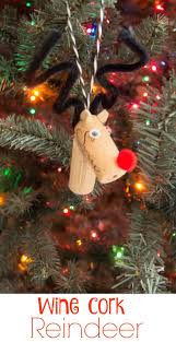Looking for a way to get rid of your wine corks? Wine Cork Reindeer Ornaments