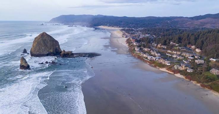 Cannon Beach Oregon Guide And Information | Visit Oregon