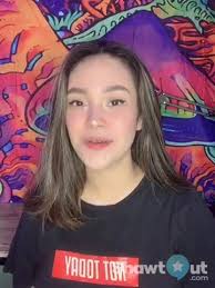 Get your Shawtout from Jade Dee